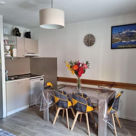 Appartement Étoilé: Ski-In Comfort with Free Wi-Fi Saint-Sorlin-d'Arves Exterior photo