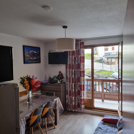 Appartement Étoilé: Ski-In Comfort with Free Wi-Fi Saint-Sorlin-d'Arves Exterior photo