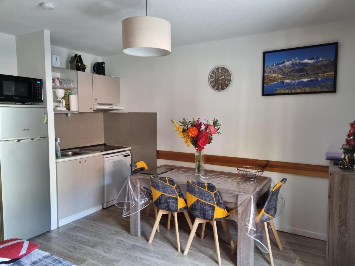 Appartement Étoilé: Ski-In Comfort with Free Wi-Fi Saint-Sorlin-d'Arves Exterior photo