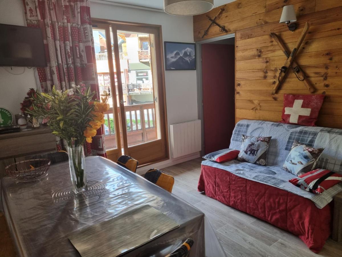 Appartement Étoilé: Ski-In Comfort with Free Wi-Fi Saint-Sorlin-d'Arves Exterior photo
