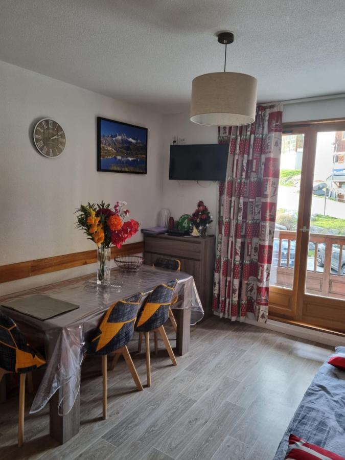 Appartement Étoilé: Ski-In Comfort with Free Wi-Fi Saint-Sorlin-d'Arves Exterior photo