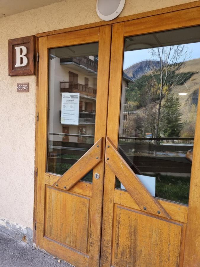 Appartement Étoilé: Ski-In Comfort with Free Wi-Fi Saint-Sorlin-d'Arves Exterior photo